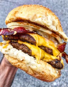 Instagram post by @halalhotspots