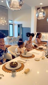 Instagram post by @shenavici