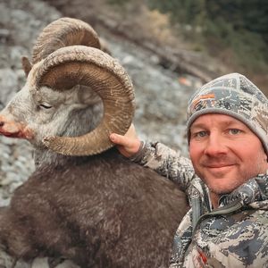 Instagram post by @fv_defiant