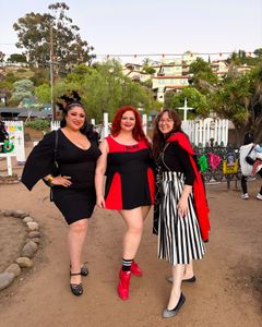 Instagram post by @eatdrinkcat