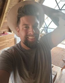 Instagram post by @districtofryan