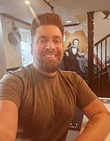 Instagram post by @districtofryan