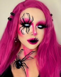 Instagram post by @alexaraemua