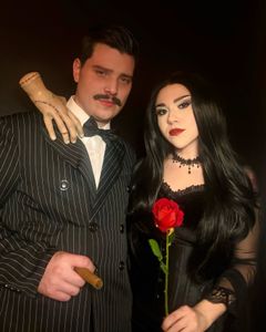 Instagram post by @alexaraemua