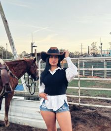 Instagram post by @ivaperal