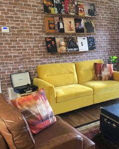 Instagram post by @thehiphopfoodie