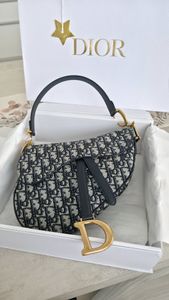 Instagram post by @ash_and_aaira