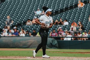 Instagram post by @double_seas