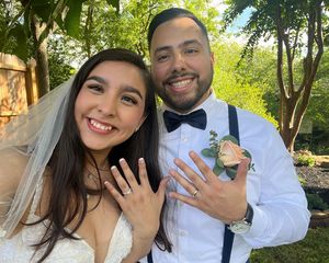 Instagram post by @lessyasleaves