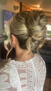 Instagram post by @lexileehair