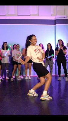 Instagram post by @sneadesai