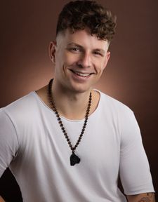 Instagram post by @mickythemonkeyman