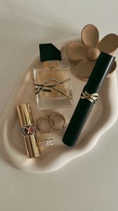 Instagram post by @darling_tee