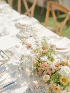 Instagram post by @cottagegardenflorals