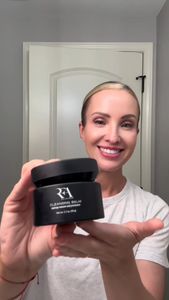 Instagram post by @lucyhatesacne