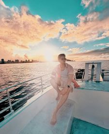 Instagram post by @chaxelos