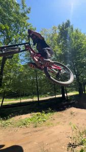 Instagram post by @waynedevingo