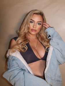 Instagram post by @destinybowers