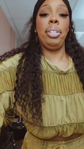 Instagram post by @poppin_n_pumps