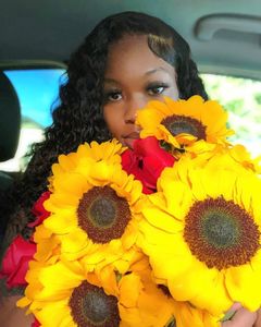 Instagram post by @_rennaa