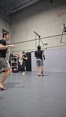 Instagram post by @round5_mma