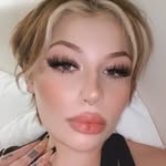 @_sabrinky Instagram Profile