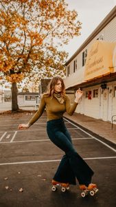 Instagram post by @lolo.skates