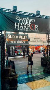 Instagram post by @lizzyandfamily