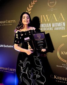 Instagram post by @shreyaghodawat