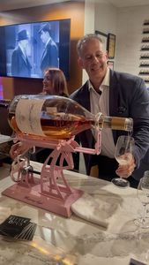 Instagram post by @dontsithome