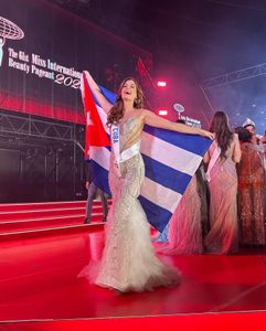 Instagram post by @sheylaraveloperez