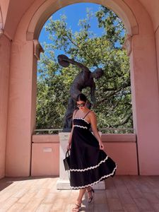 Instagram post by @sheylaraveloperez