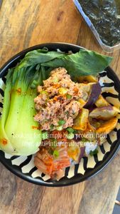 Instagram post by @bellasbellyblog