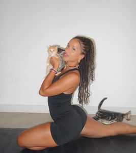 Instagram post by @darlymurray