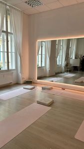 Instagram post by @darlymurray