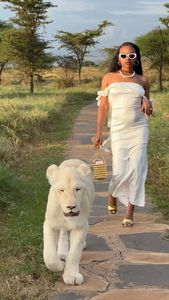 Instagram post by @dominiquedashay