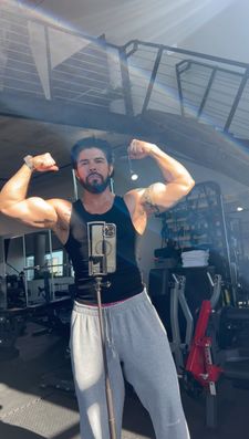 Instagram post by @builtbymiguel