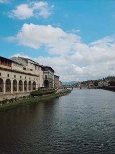 Instagram post by @lindsaystraka