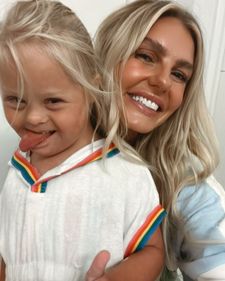 Instagram post by @tomasczernek