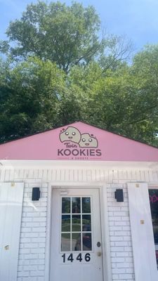 Instagram post by @capitoldebeaute