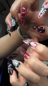 Instagram post by @airotic___