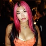 @airotic___ Instagram Profile