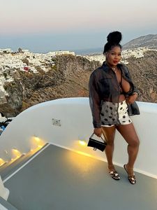 Instagram post by @beautybynyasha