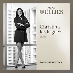 Instagram post by @xtina_rdz