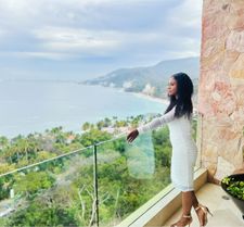 Instagram post by @janessawebb