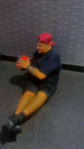 Instagram post by @mikethebarber92