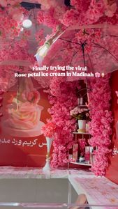 Instagram post by @xoxomuty_