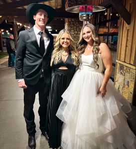 Instagram post by @thejennamorr