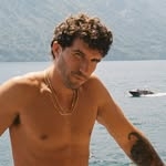 @johnnyurra Instagram Profile