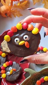 Instagram post by @sashacakeschicago